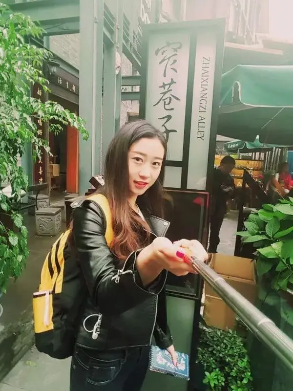 ✿萌萌大✿的主播海报
