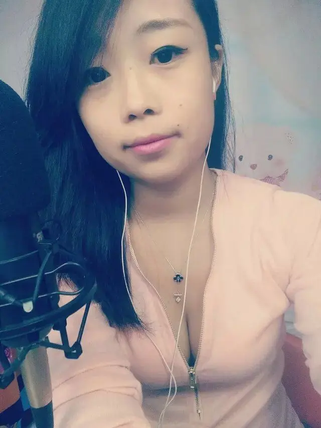 小霞爱你，么么哒的主播照片