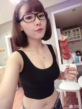 ♥╭任潇潇♥╭主播照片