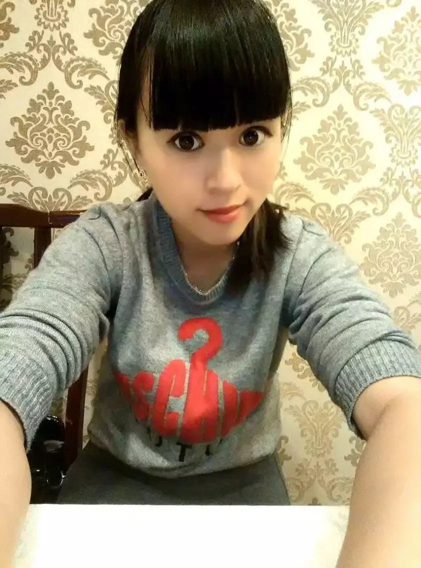 依琳小镇的主播照片