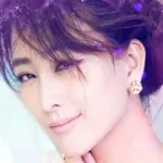 听歌儿女孩