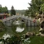 牟泓锦