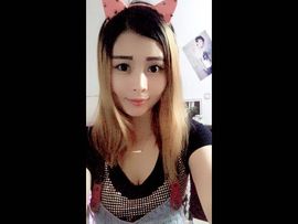思密达，小酒窝主播照片