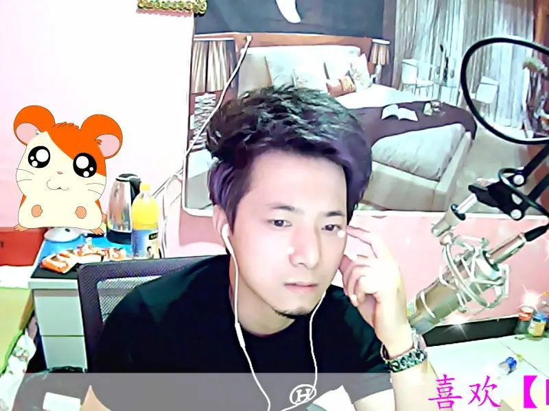 【HR】凌皓的主播照片