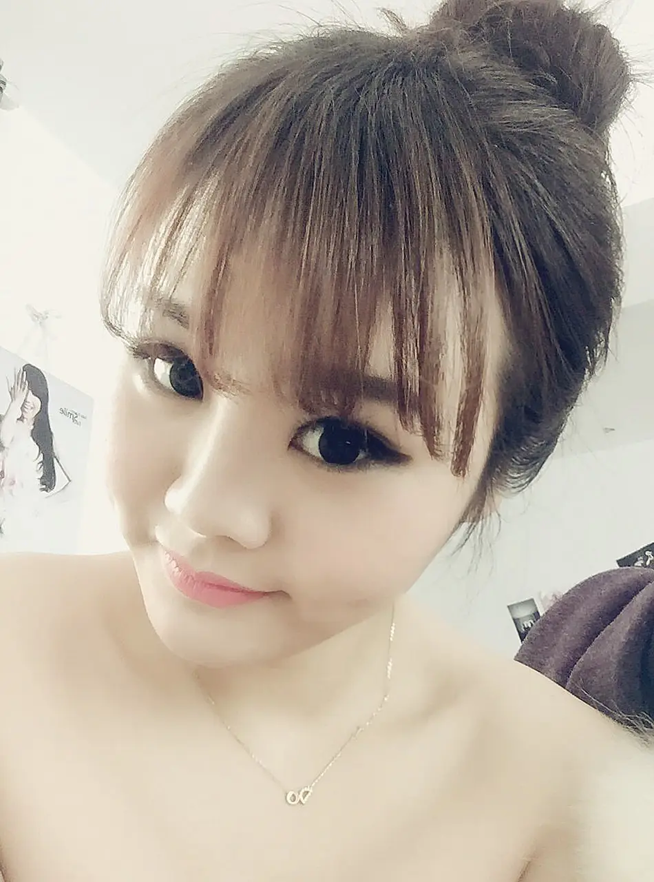 ღ小石头呀的主播照片