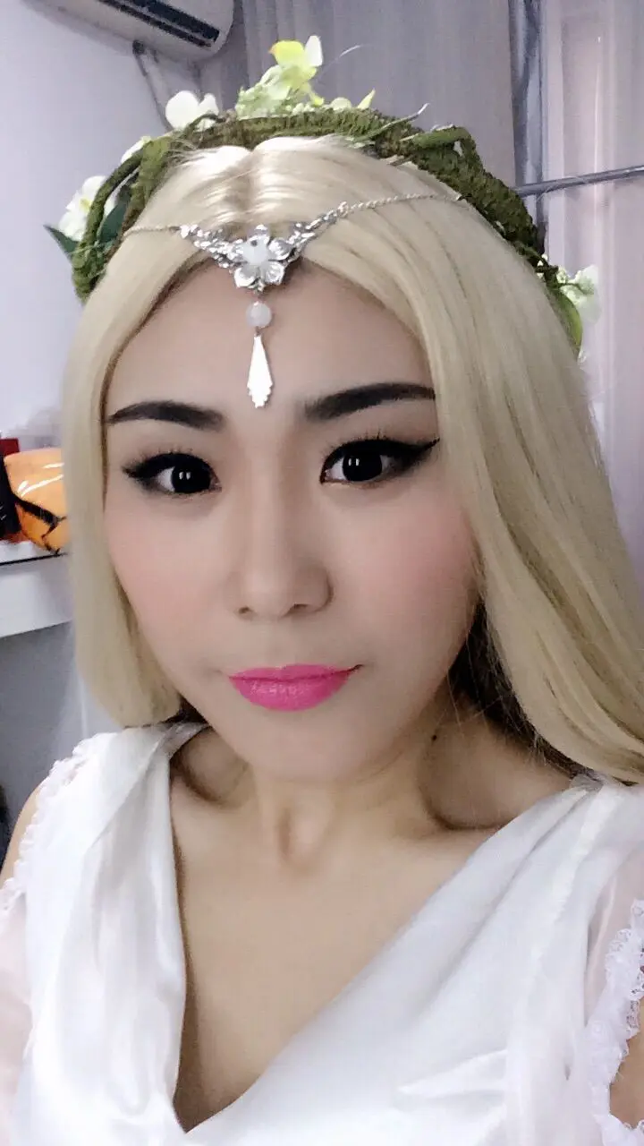 给现金啊超市的主播照片