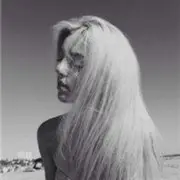 娘们不毒何以立足。
