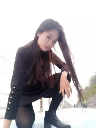 就是丫丫呀的主播照片