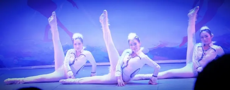 就是丫丫呀的主播照片