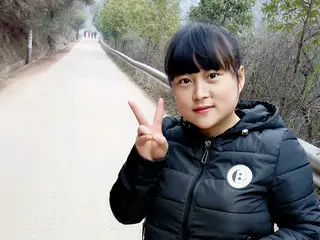 Clara彤的主播照片