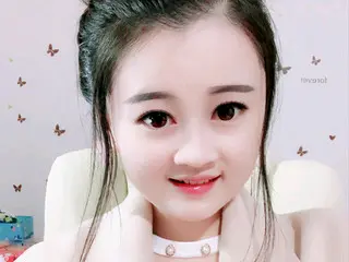 苦中有樂的主播照片
