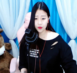 傅园慧.主播照片