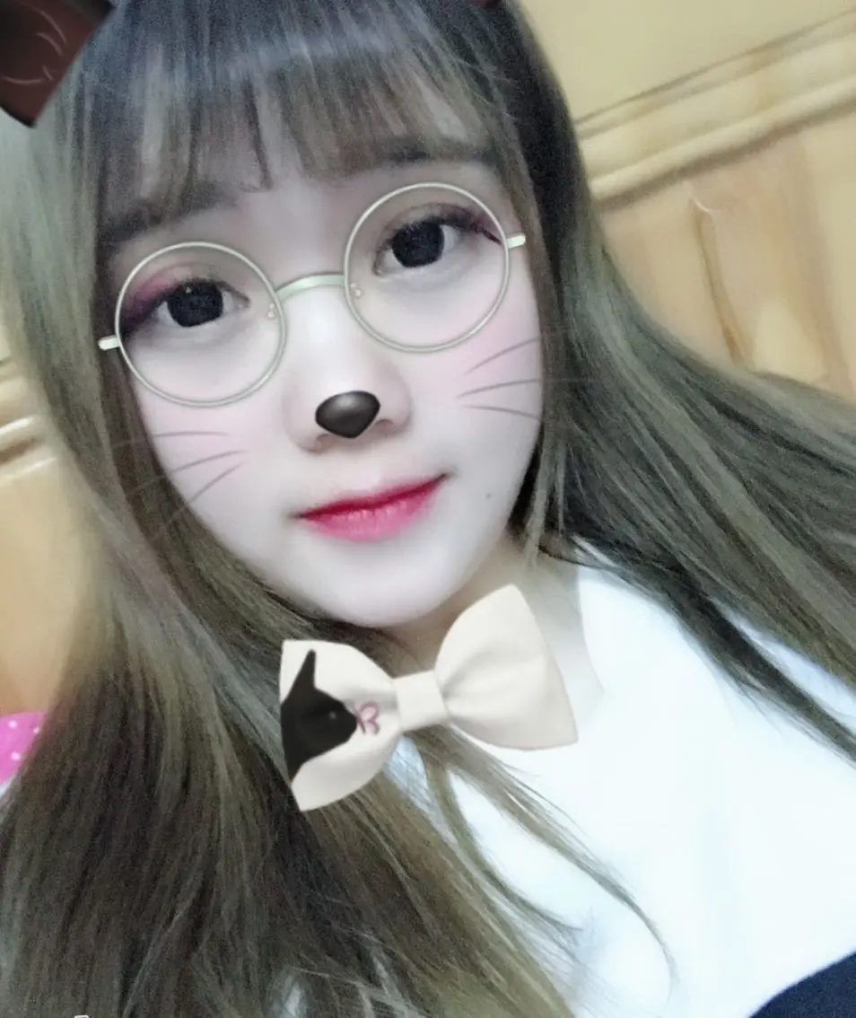 557992556的主播照片