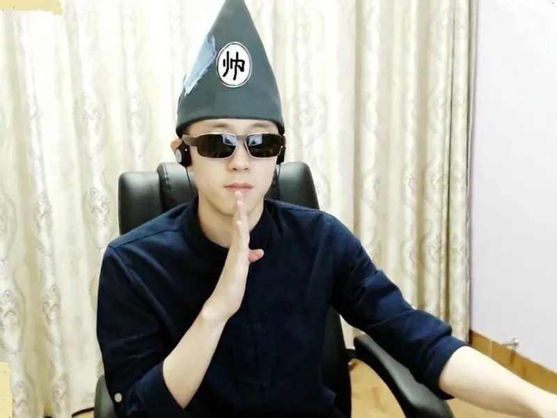 MC..蓝天