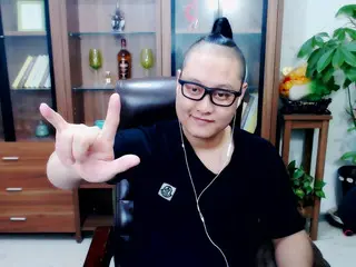 【顺其自然】志的主播照片