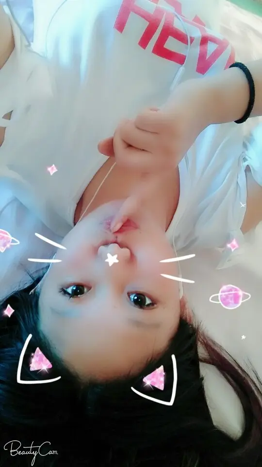 ✨媳婦⭐求🌙帶走✨的主播照片