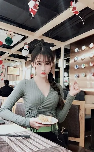 @菲漂亮小粉牌卡管理的主播照片