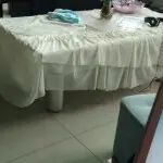 闭关中.