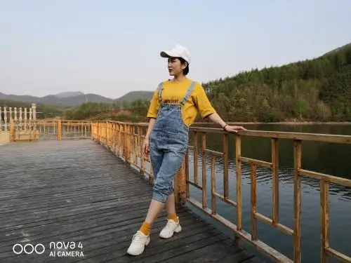 我是小蕾呀的主播照片