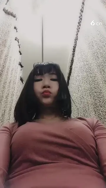 我愿意站在这里，等你出现