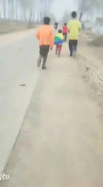 长大后只有和他们一起才没有伤害
