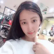 倾城，伊人