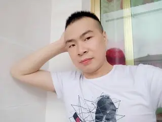 *木木三的主播照片