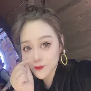 楚楚现场直播