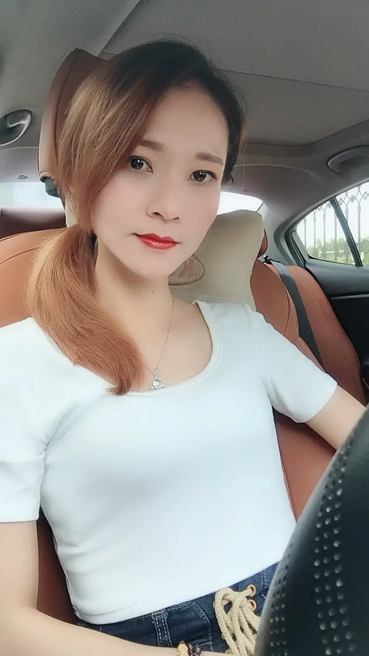 祺宝77的主播照片