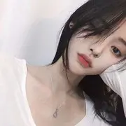 白小秋🌸白又白