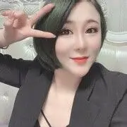 坐着轮船游太空的主播照片