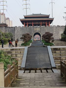 凑美没人爱的图片