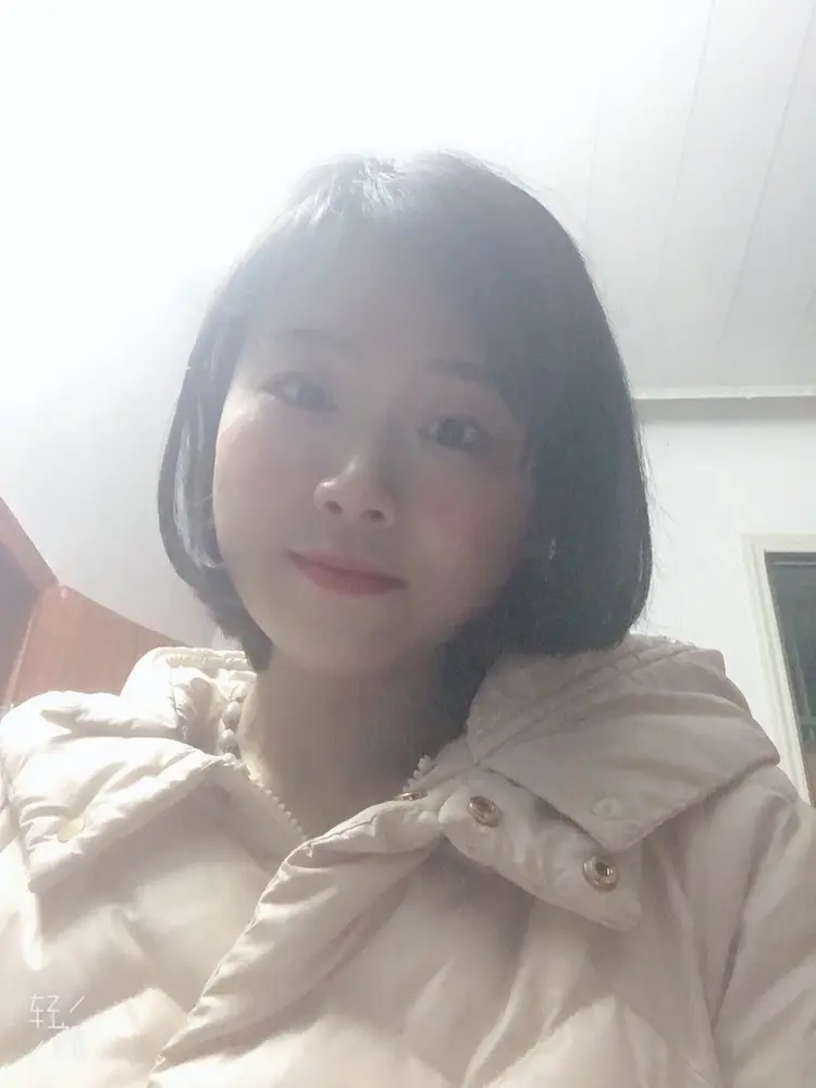 恋爱中的恋人的主播照片