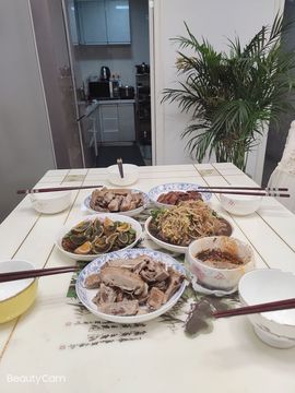 凑美没人爱的图片