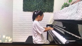 🌻小七（安静唱歌）的图片
