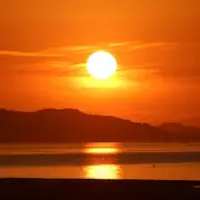 紫气东来。.。
