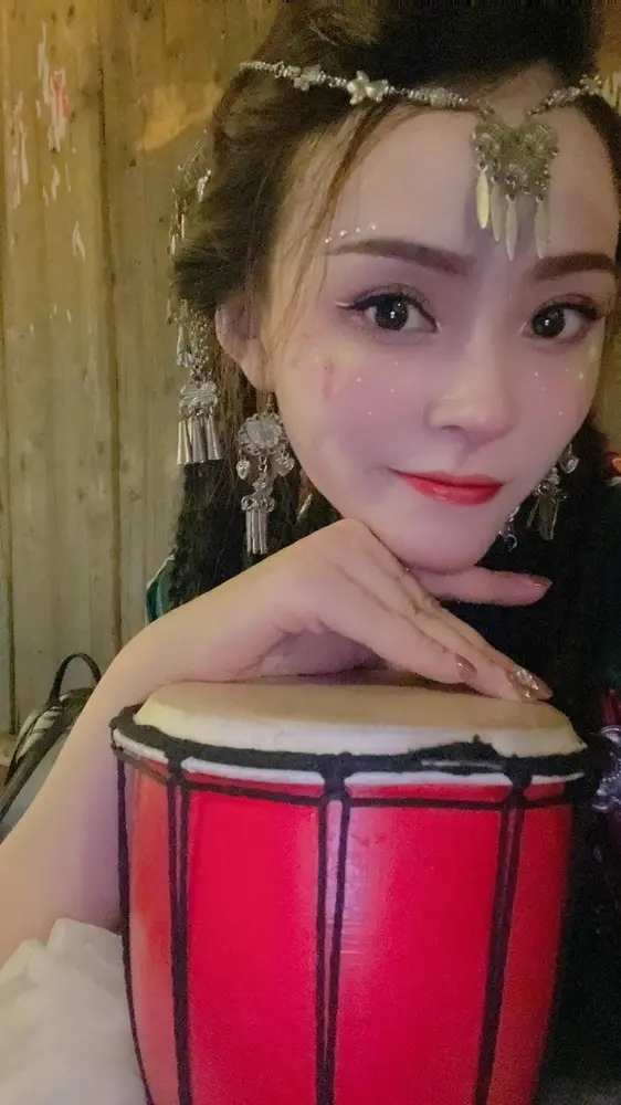 晓晓❥(会唱歌)的主播照片