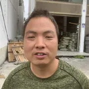 年轻的张勇