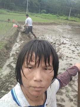 叫我靓仔呀的图片