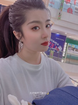 小雅ღ金牌代理丶➹的图片