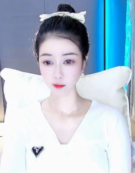 小奶猫谢谢哥哥们的主播照片