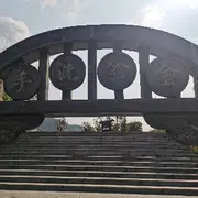 谁拿下锁哥谁就是富婆