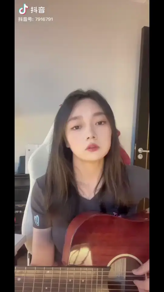 你看我像啥？向云端～