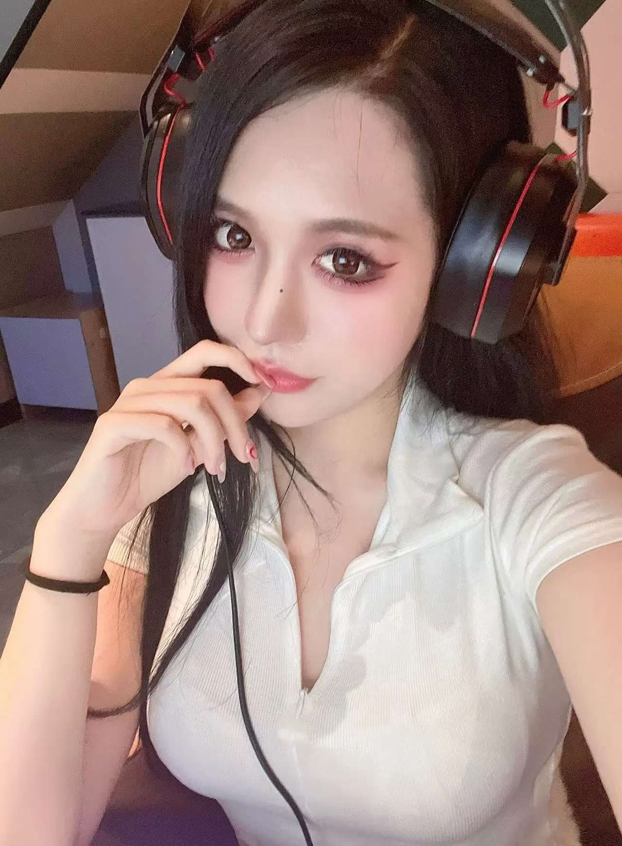 ovo小猪的主播照片