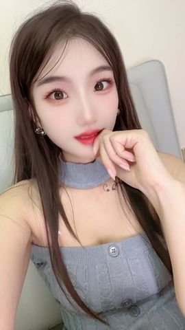 馨儿💕求投喂的图片