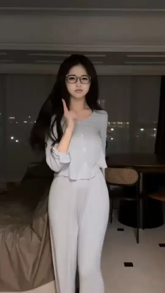 /窃笑