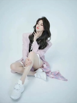 Sevenღ七七⁷⁷的图片