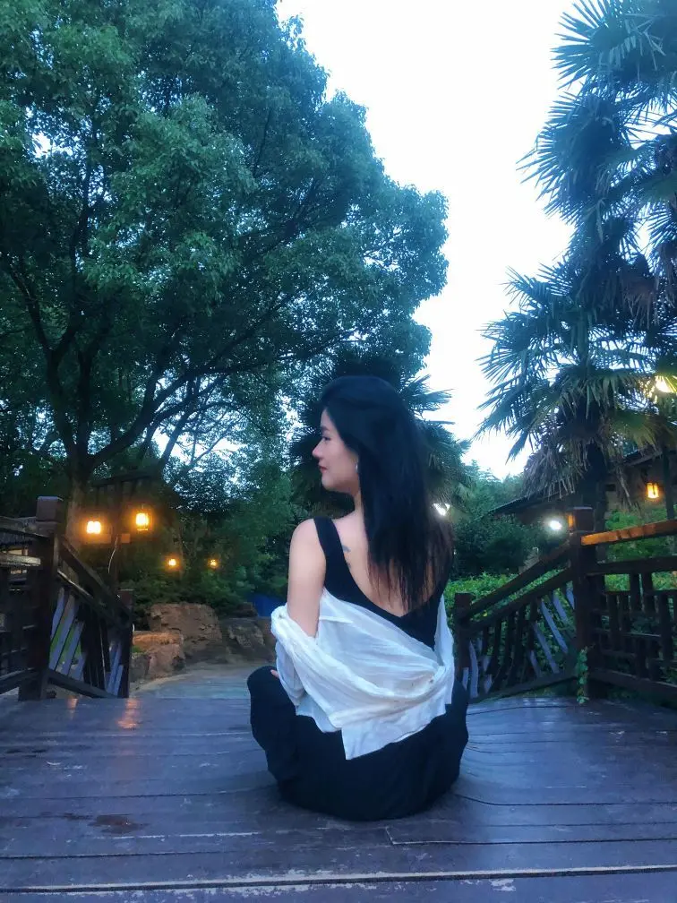 小静儿下个月播的主播照片