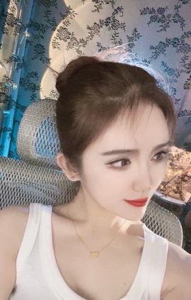 谁家热舞小乖乖吖主播照片