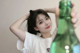 ღ娜娜ぃ安静唱歌🍀的图片